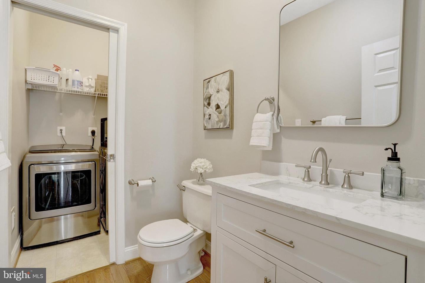 Springfield, Virginia, 22152, United States, 4 Bedrooms Bedrooms, ,4 BathroomsBathrooms,Residential,Active,1893217