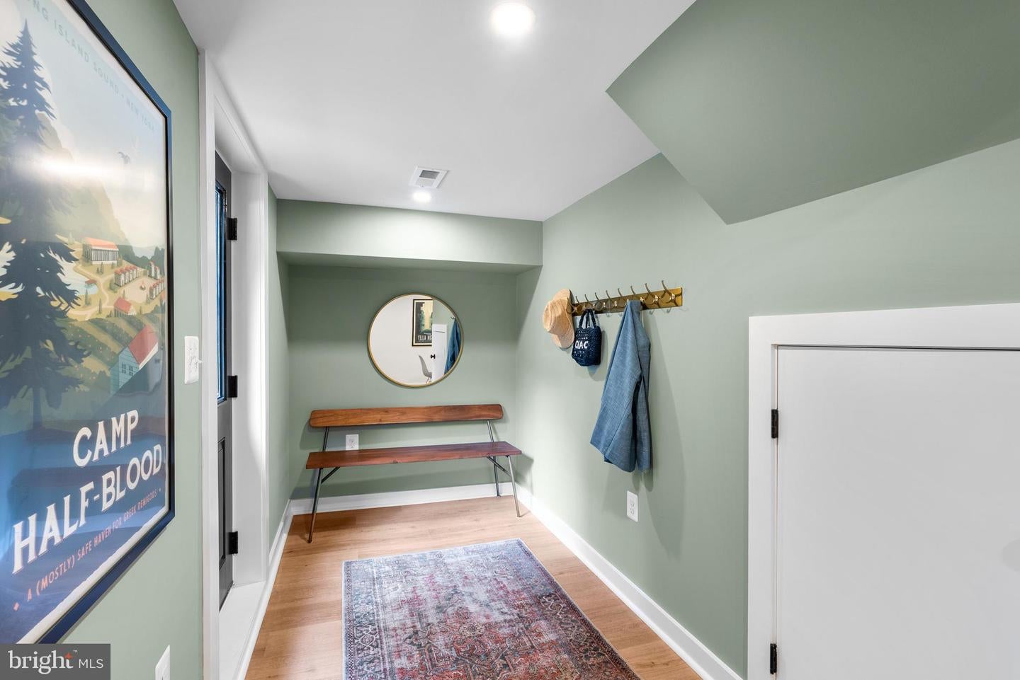 Kensington, Maryland, 20895, United States, 5 Bedrooms Bedrooms, ,4 BathroomsBathrooms,Residential,Active,1904171
