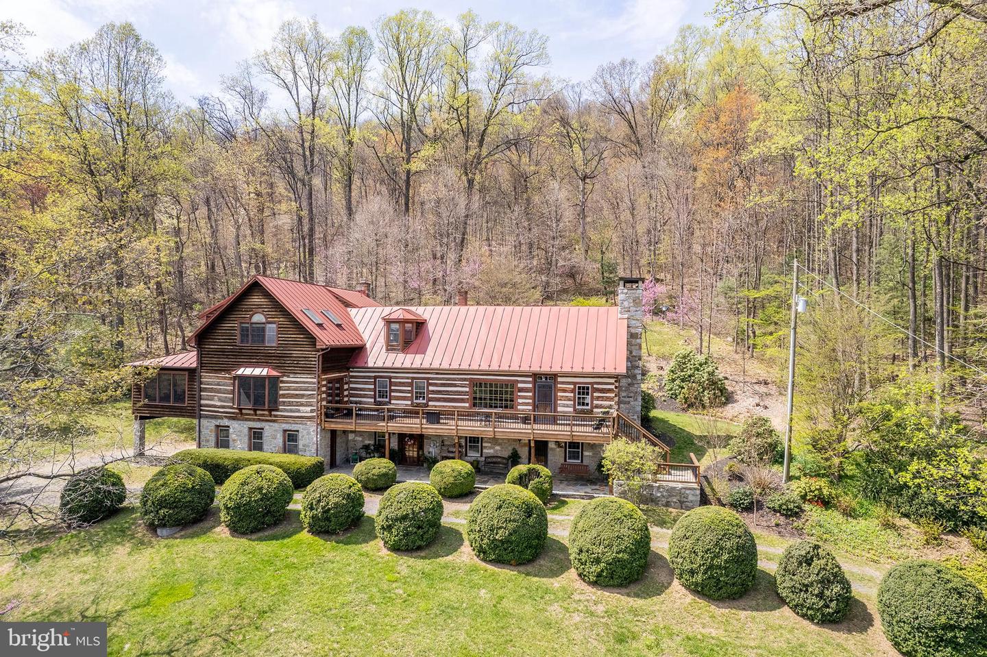 Winchester, Virginia, 22602, United States, 4 Bedrooms Bedrooms, ,4 BathroomsBathrooms,Residential,Active,2041509