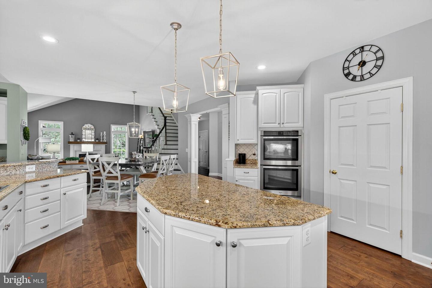 Aldie, Virginia, 20105, United States, 5 Bedrooms Bedrooms, ,5 BathroomsBathrooms,Residential,Active,2010541