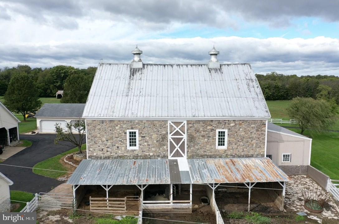 Martinsburg, West Virginia, 25404, United States, 5 Bedrooms Bedrooms, ,3 BathroomsBathrooms,Residential,Active,1936417