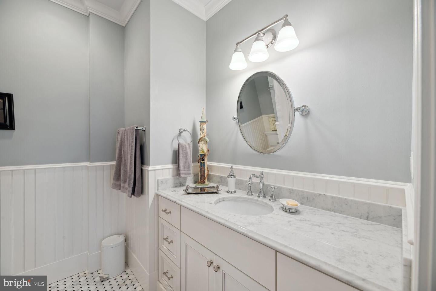 Mclean, Virginia, 22101, United States, 3 Bedrooms Bedrooms, ,6 BathroomsBathrooms,Residential,Contingent,1894225