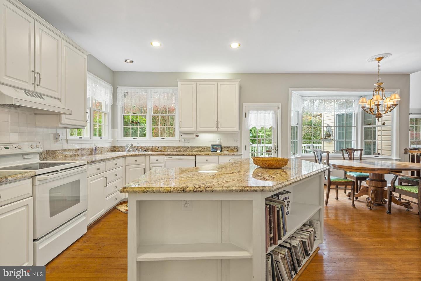 Annapolis, Maryland, 21403, United States, 4 Bedrooms Bedrooms, ,3 BathroomsBathrooms,Residential,Active,1941139