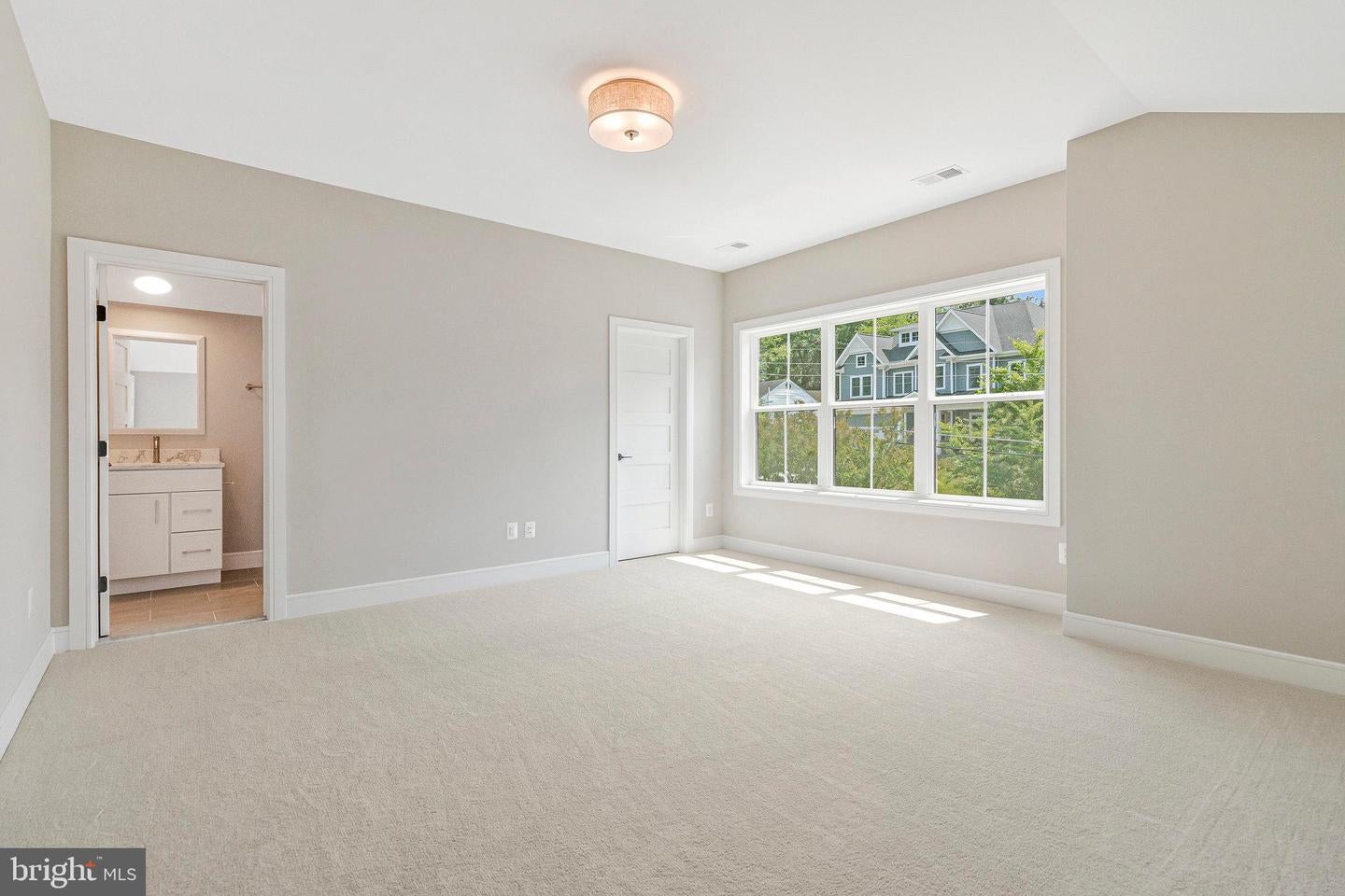 Falls Church, Virginia, 22046, United States, 7 Bedrooms Bedrooms, ,7 BathroomsBathrooms,Residential,Active,2006868