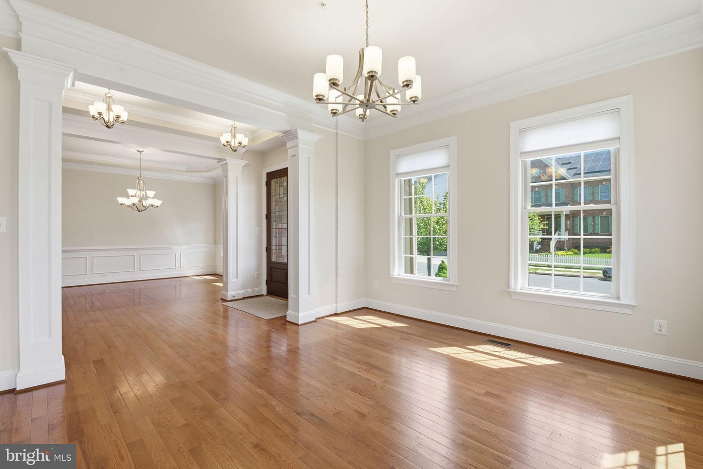 Clarksburg, Maryland, 20871, United States, 5 Bedrooms Bedrooms, ,5 BathroomsBathrooms,Residential,Contingent,2045769