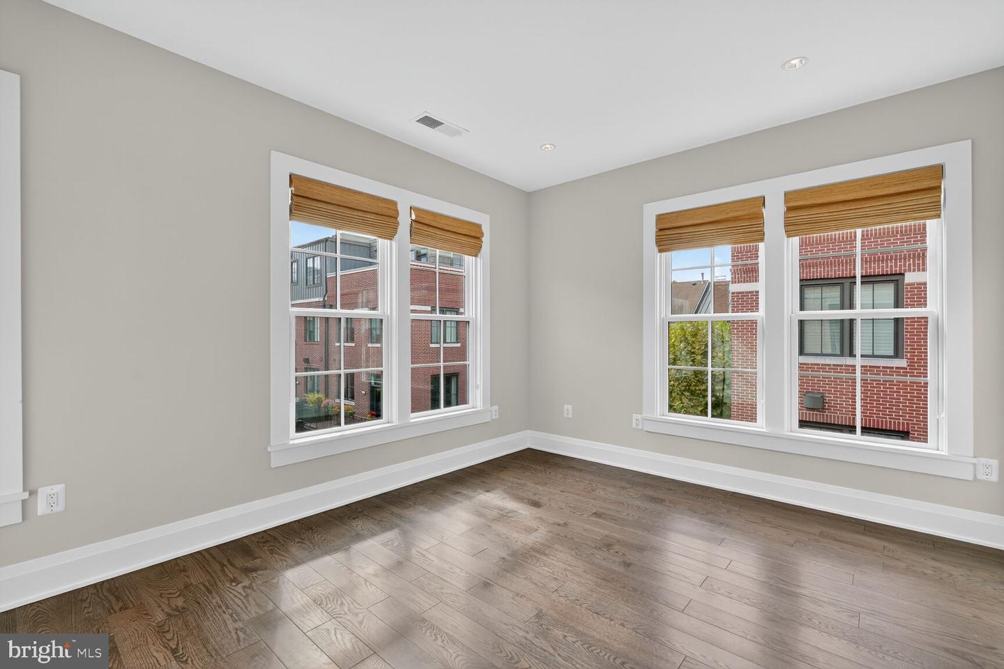 Alexandria, Virginia, 22314, United States, 4 Bedrooms Bedrooms, ,5 BathroomsBathrooms,Residential,Active,1959984