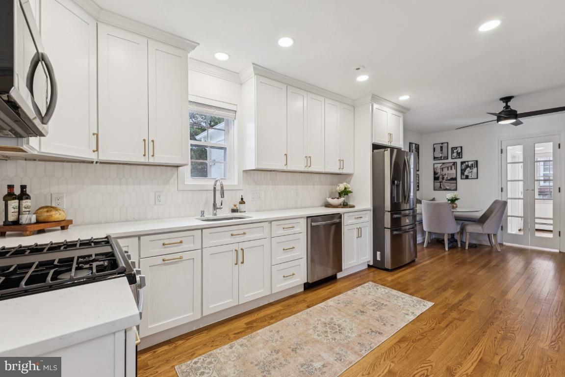 Arlington, Virginia, 22203, United States, 3 Bedrooms Bedrooms, ,3 BathroomsBathrooms,Residential,Active,2007962