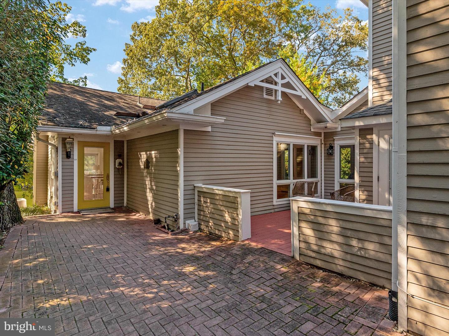 Edgewater, Maryland, 21037, United States, 3 Bedrooms Bedrooms, ,4 BathroomsBathrooms,Residential,Active,1965993