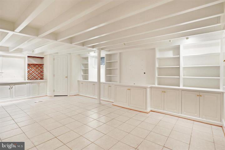 Mclean, Virginia, 22101, United States, 3 Bedrooms Bedrooms, ,3 BathroomsBathrooms,Residential,Active,1922333