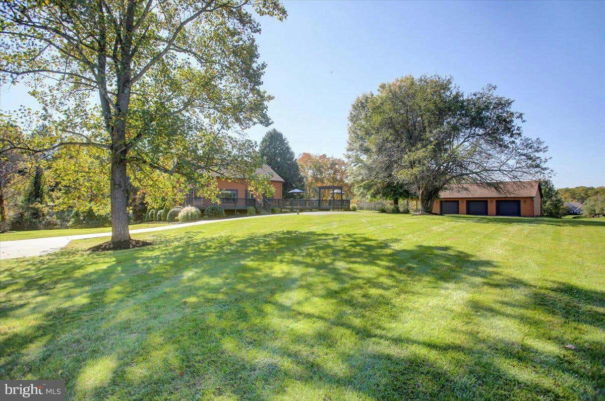 617 MOORES MOUNTAIN RD, MECHANICSBURG, PA 17055 Single Family Residence