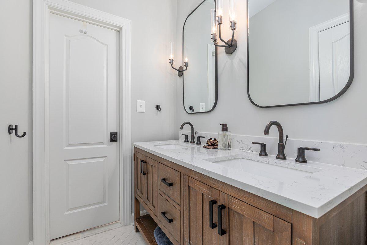 Leesburg, Virginia, 20176, United States, 4 Bedrooms Bedrooms, ,5 BathroomsBathrooms,Residential,Active,2044548