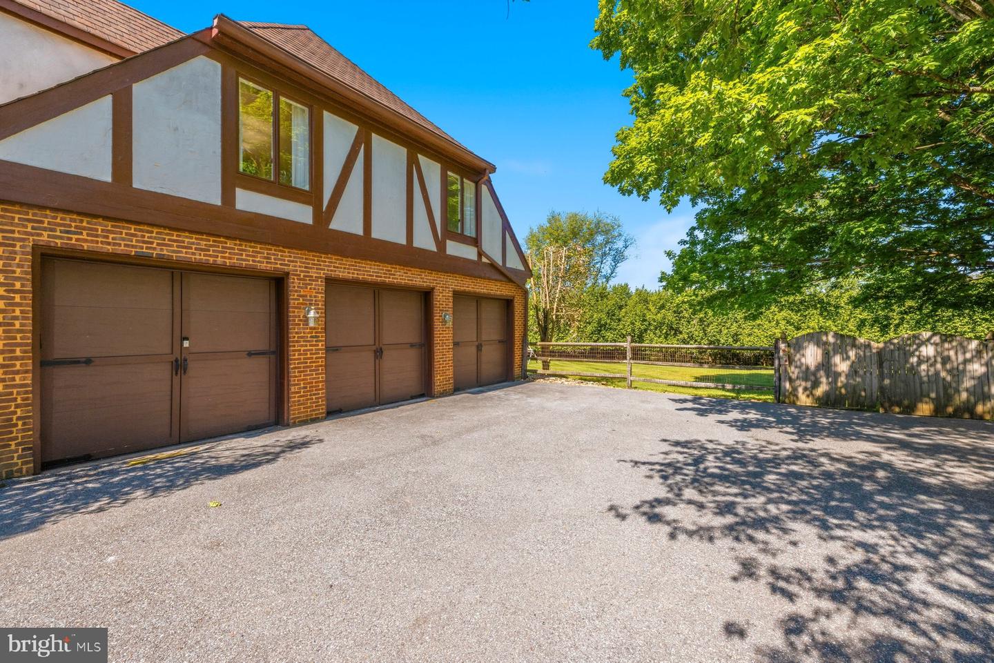 North Potomac, Maryland, 20878, United States, 5 Bedrooms Bedrooms, ,6 BathroomsBathrooms,Residential,Active,2045699