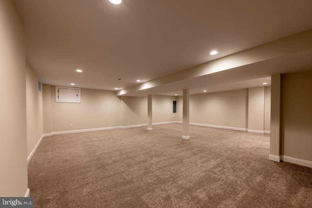 Haddonfield, New Jersey, 08033, United States, 4 Bedrooms Bedrooms, ,4 BathroomsBathrooms,Residential,Active,1886827