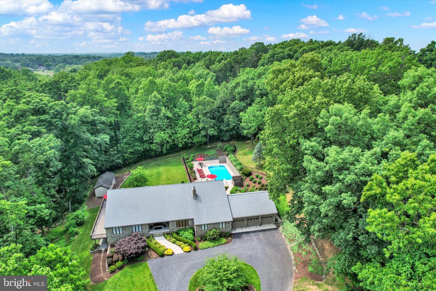 Hanover, Pennsylvania, 17331, United States, ,4 BathroomsBathrooms,Residential,Active,1849526