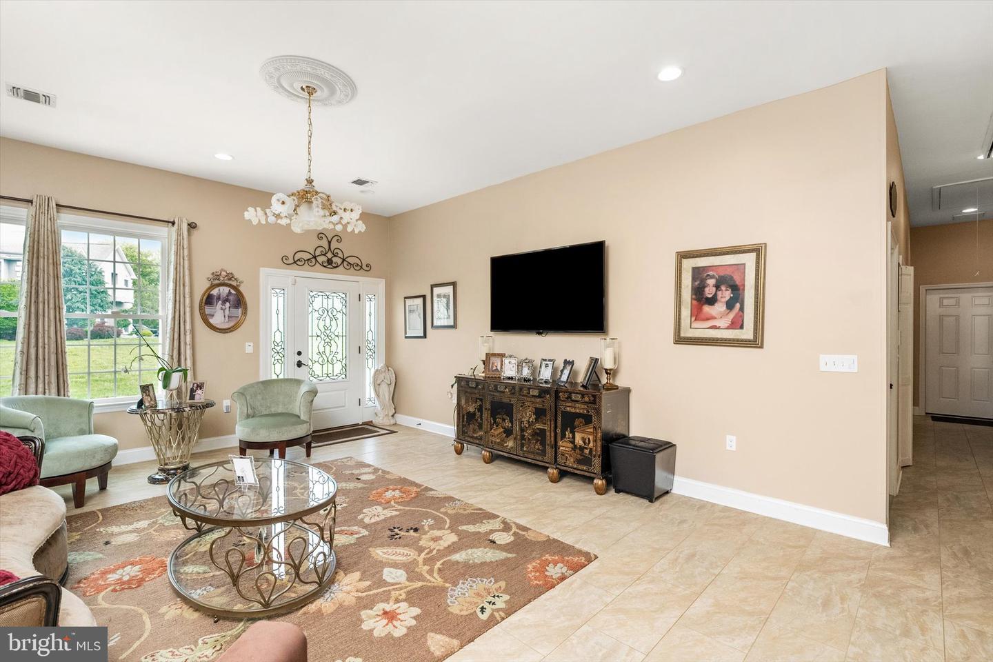 Robbinsville, New Jersey, 08691, United States, 6 Bedrooms Bedrooms, ,6 BathroomsBathrooms,Residential,Active,1953417