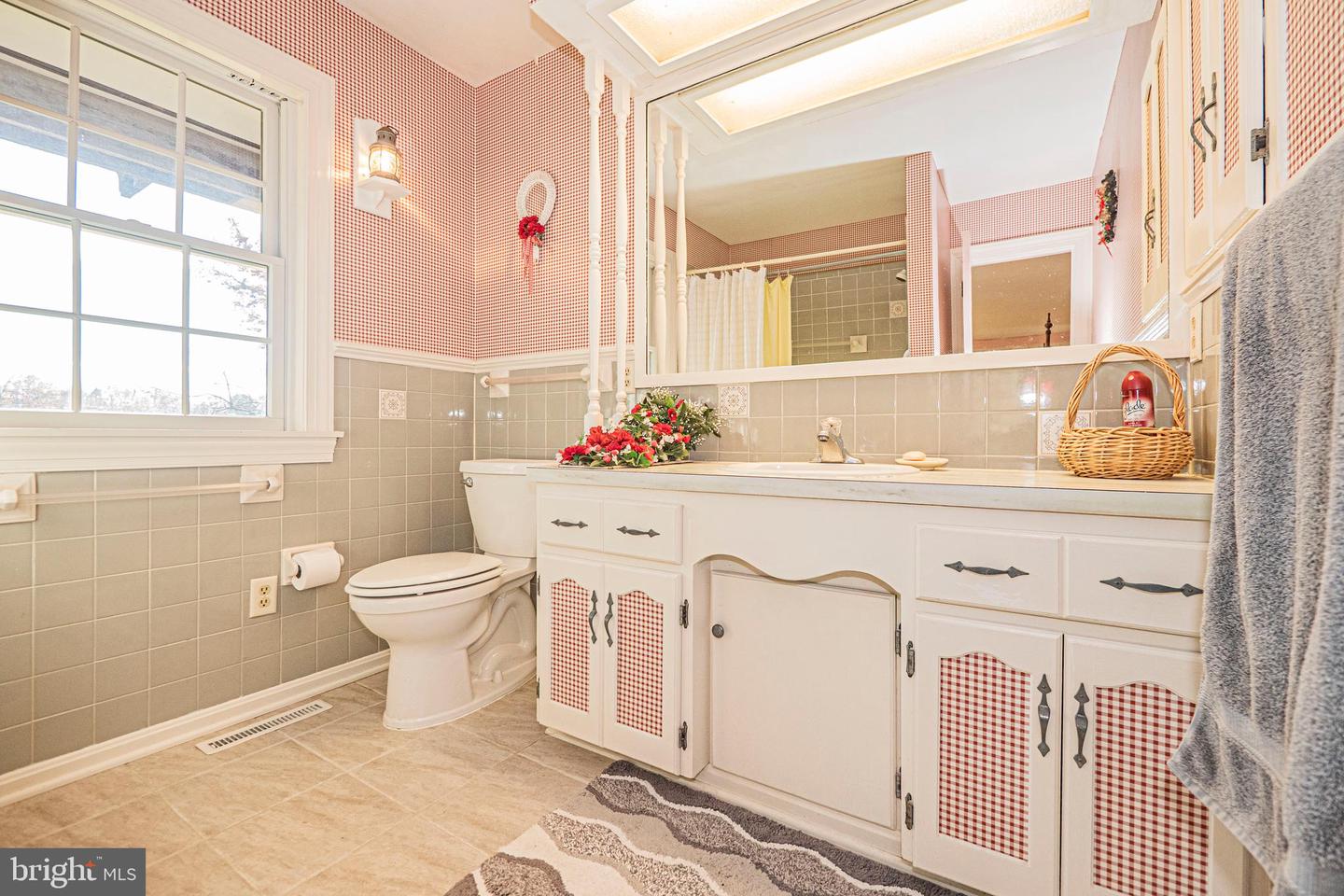 Upperco, Maryland, 21155, United States, 4 Bedrooms Bedrooms, ,3 BathroomsBathrooms,Residential,Active,1992243