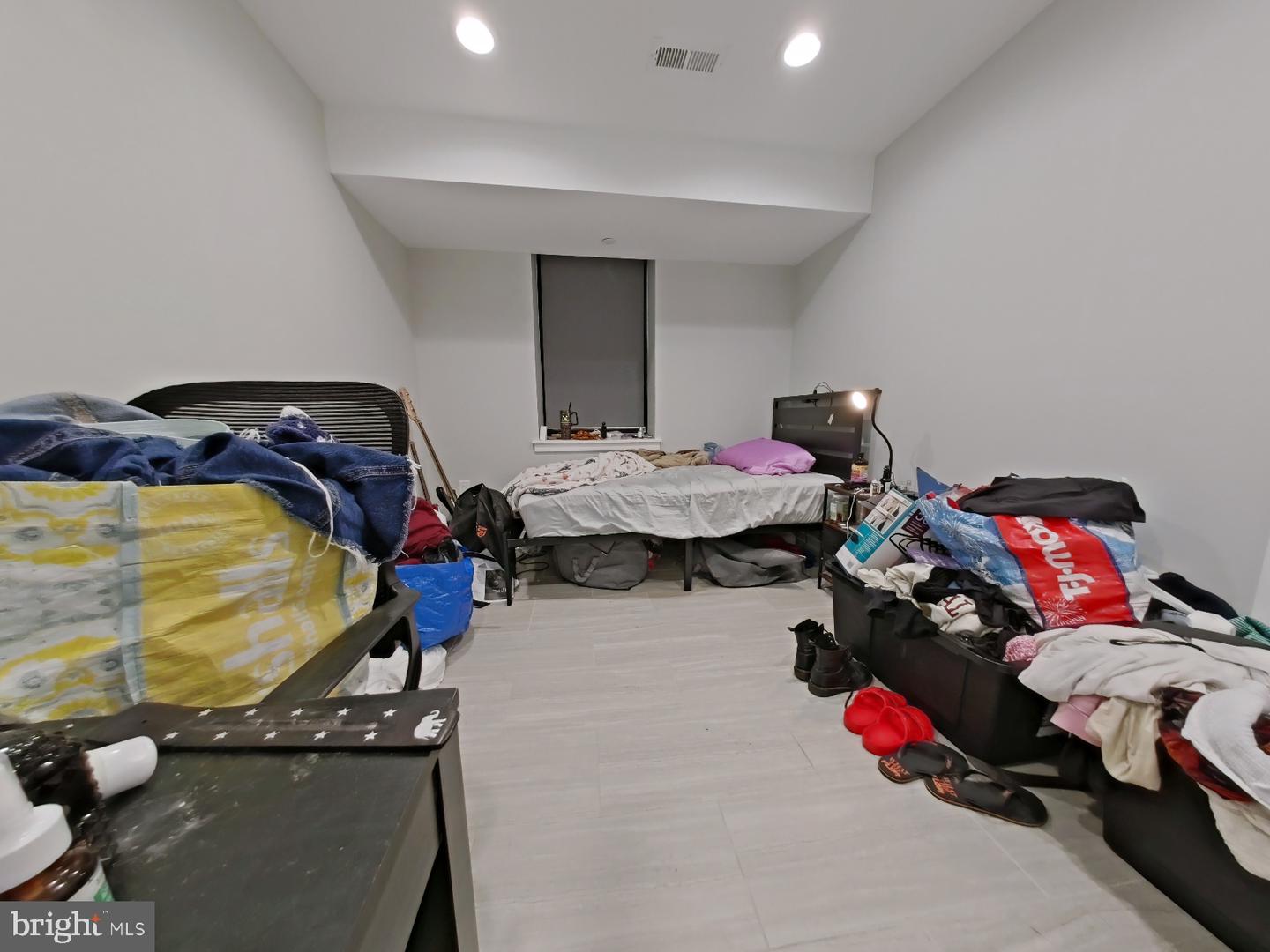 Philadelphia, Pennsylvania, 19130, United States, ,Residential,Active,1952052