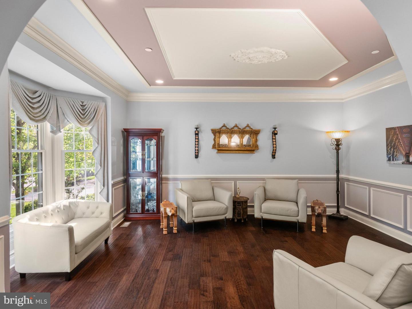 Newtown Square, Pennsylvania, 19073, United States, 4 Bedrooms Bedrooms, ,4 BathroomsBathrooms,Residential,Active,2042221