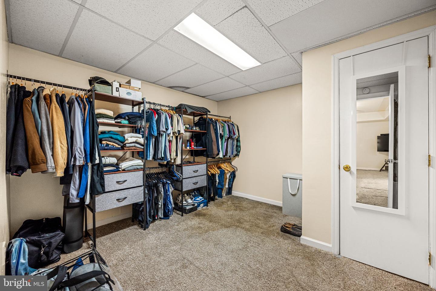 Wallingford, Pennsylvania, 19086, United States, 5 Bedrooms Bedrooms, ,6 BathroomsBathrooms,Residential,Active,1869134