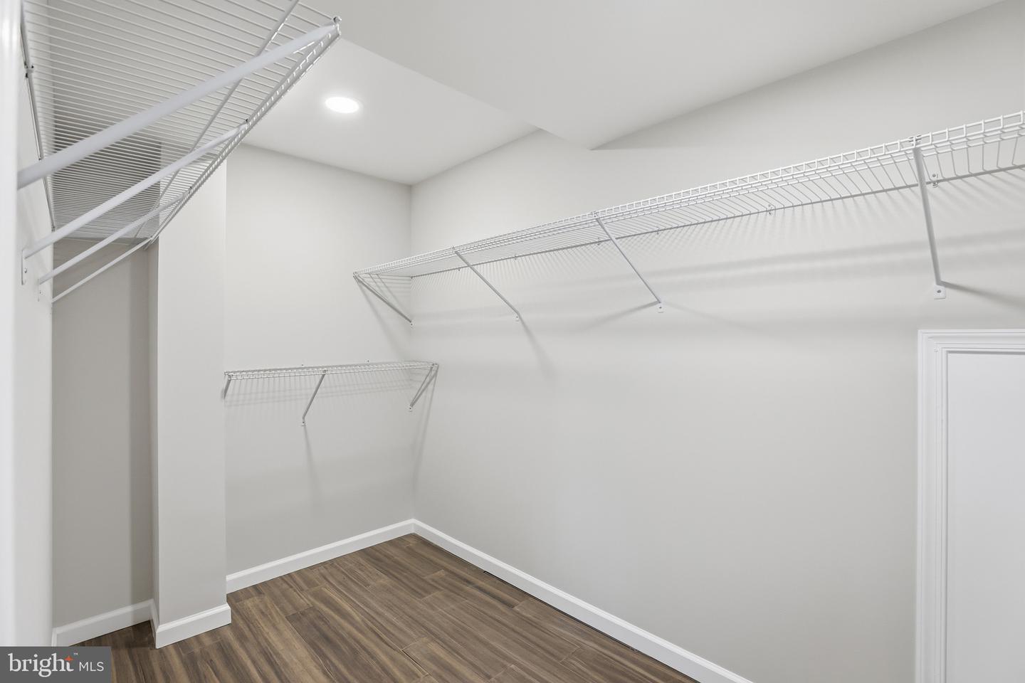 Clarksburg, Maryland, 20871, United States, 5 Bedrooms Bedrooms, ,3 BathroomsBathrooms,Residential,Active,1996277