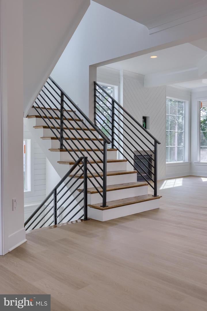 East Petersburg, Pennsylvania, 17520, United States, 4 Bedrooms Bedrooms, ,5 BathroomsBathrooms,Residential,Active,1702111