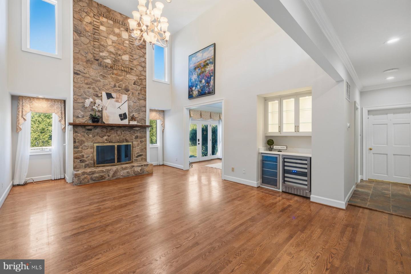 North Potomac, Maryland, 20878, United States, 5 Bedrooms Bedrooms, ,6 BathroomsBathrooms,Residential,Active,2045699