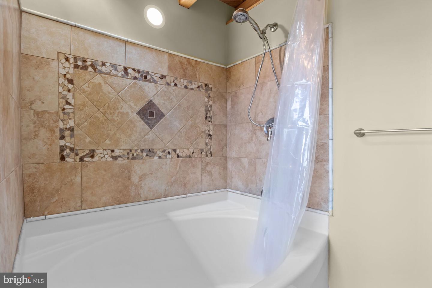 Lambertville, New Jersey, 08530, United States, 6 Bedrooms Bedrooms, ,5 BathroomsBathrooms,Residential,Active,1843838