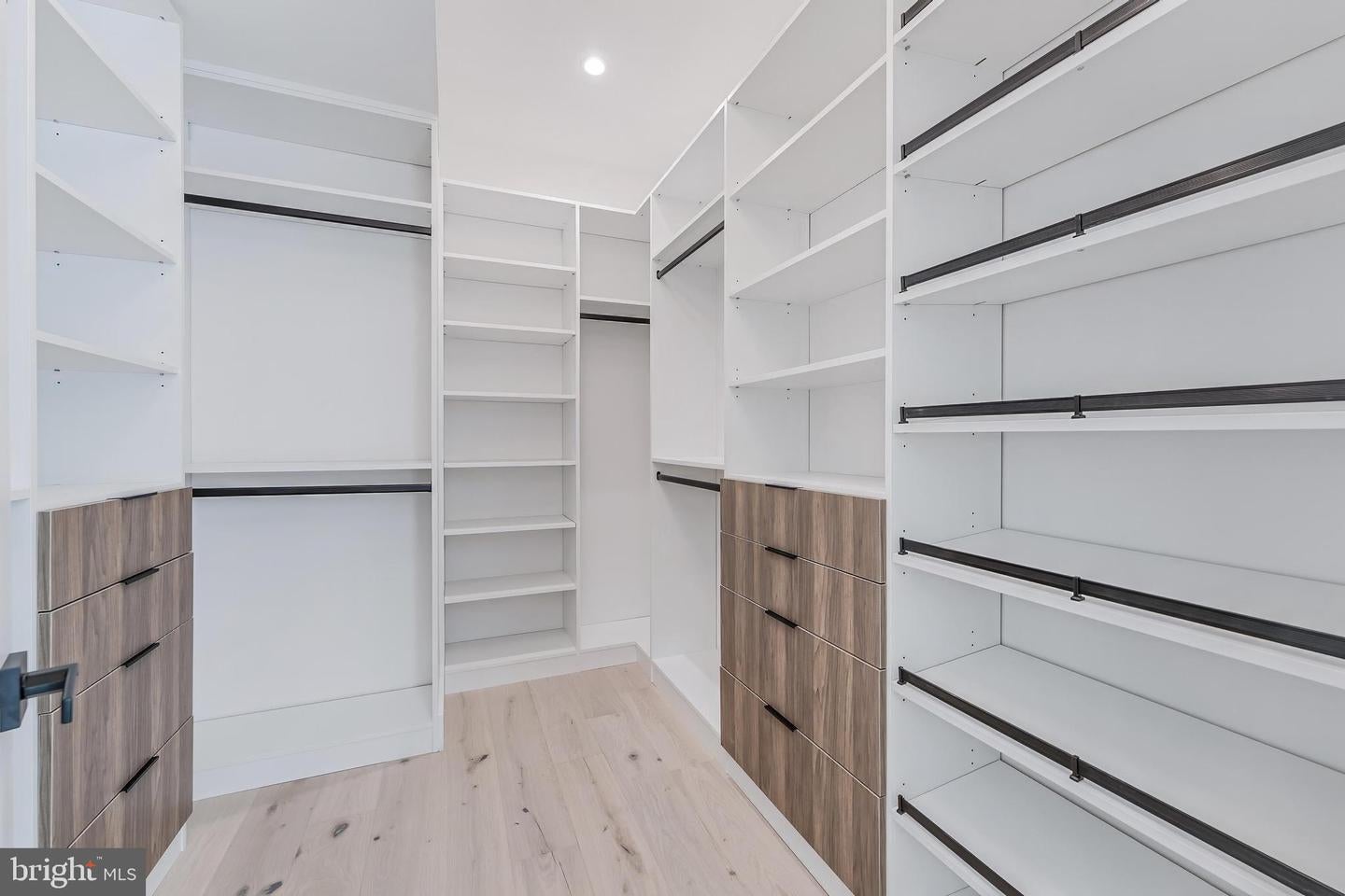 Falls Church, Virginia, 22042, United States, 6 Bedrooms Bedrooms, ,6 BathroomsBathrooms,Residential,Active,2011212