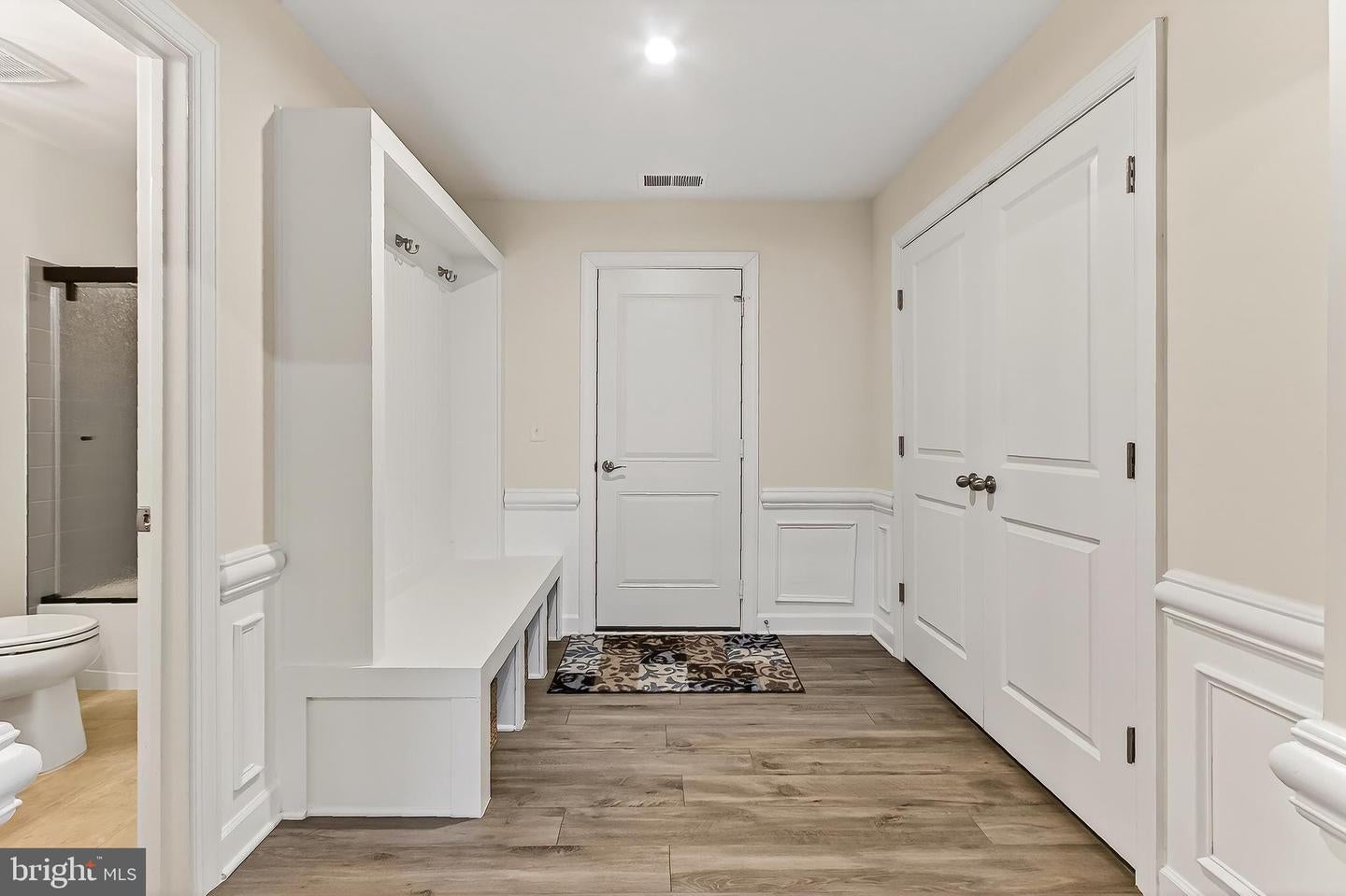 Fairfax, Virginia, 22033, United States, 4 Bedrooms Bedrooms, ,5 BathroomsBathrooms,Residential,Active,2010219