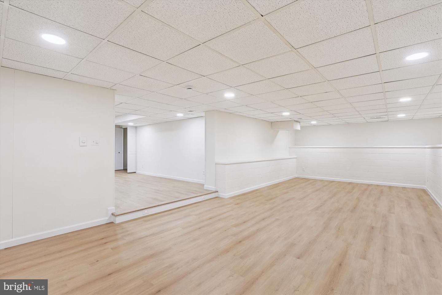 Arlington, Virginia, 22207, United States, 3 Bedrooms Bedrooms, ,3 BathroomsBathrooms,Residential,Active,2012923