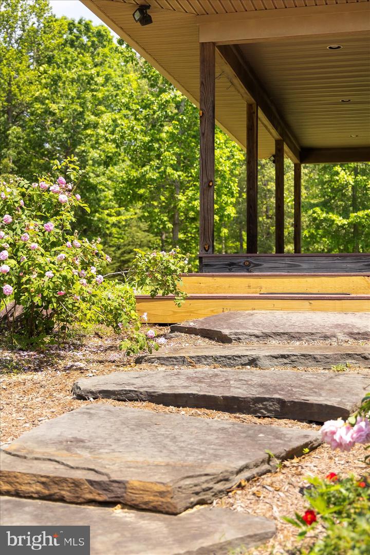 Rhoadesville, Virginia, 22542, United States, 3 Bedrooms Bedrooms, ,3 BathroomsBathrooms,Residential,Active,1769999