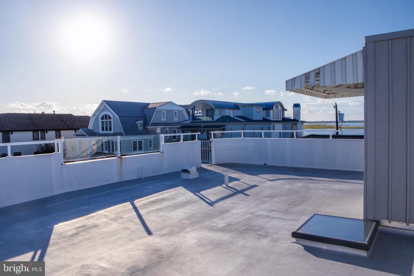 Longport, New Jersey, 08403, United States, 3 Bedrooms Bedrooms, ,2 BathroomsBathrooms,Residential,Active,1936141