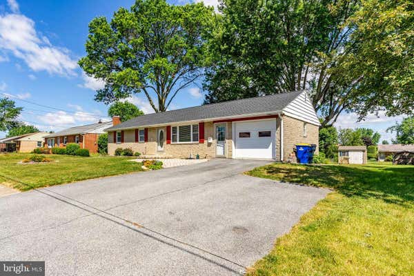 417 W CONESTOGA ST, NEW HOLLAND, PA 17557 - Image 1