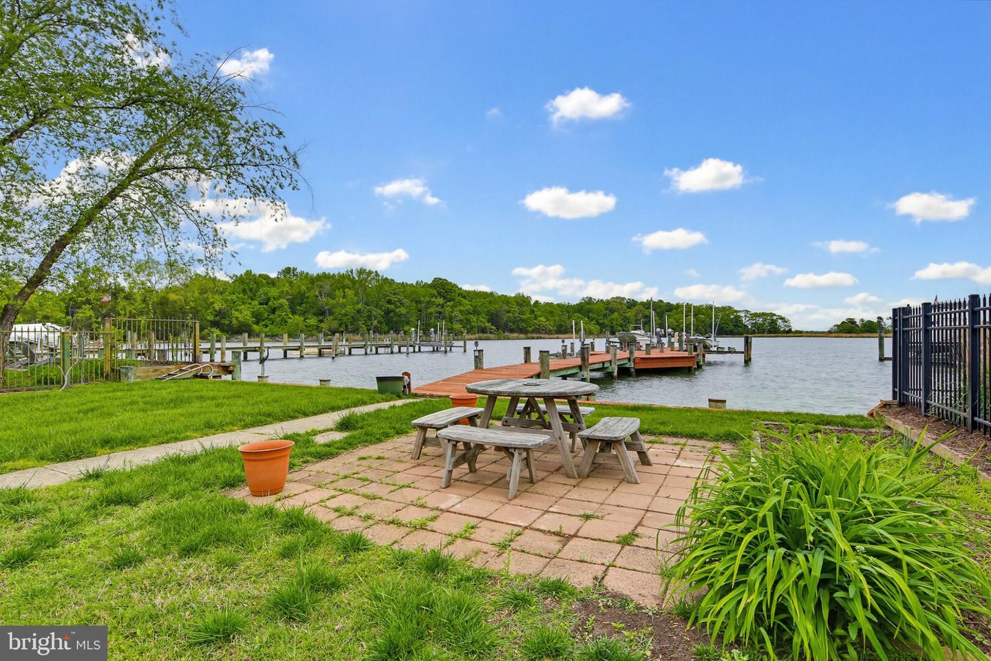 Edgewater, Maryland, 21037, United States, 3 Bedrooms Bedrooms, ,3 BathroomsBathrooms,Residential,Active,2028218