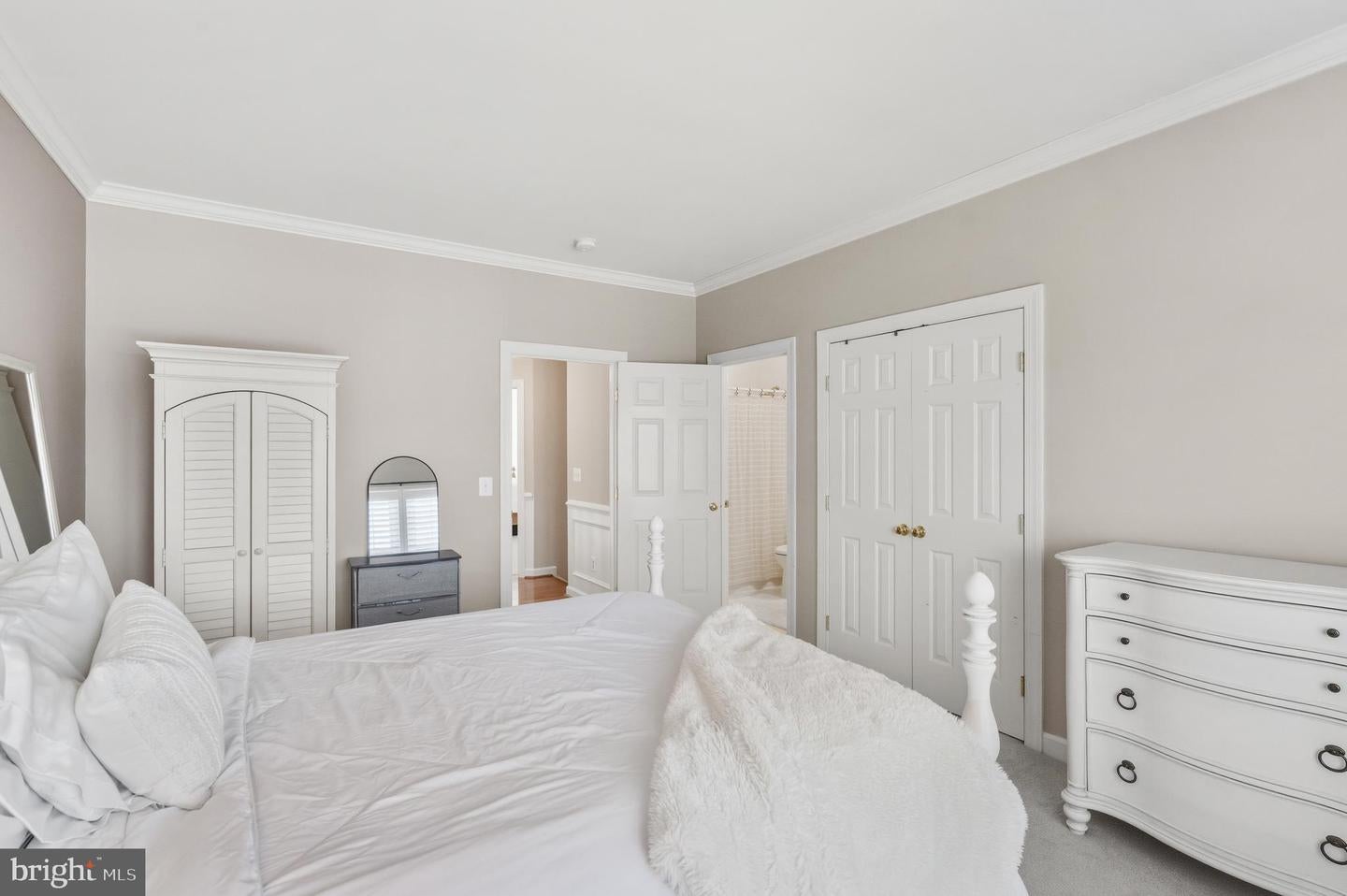 Haymarket, Virginia, 20169, United States, 5 Bedrooms Bedrooms, ,5 BathroomsBathrooms,Residential,Active,1961953