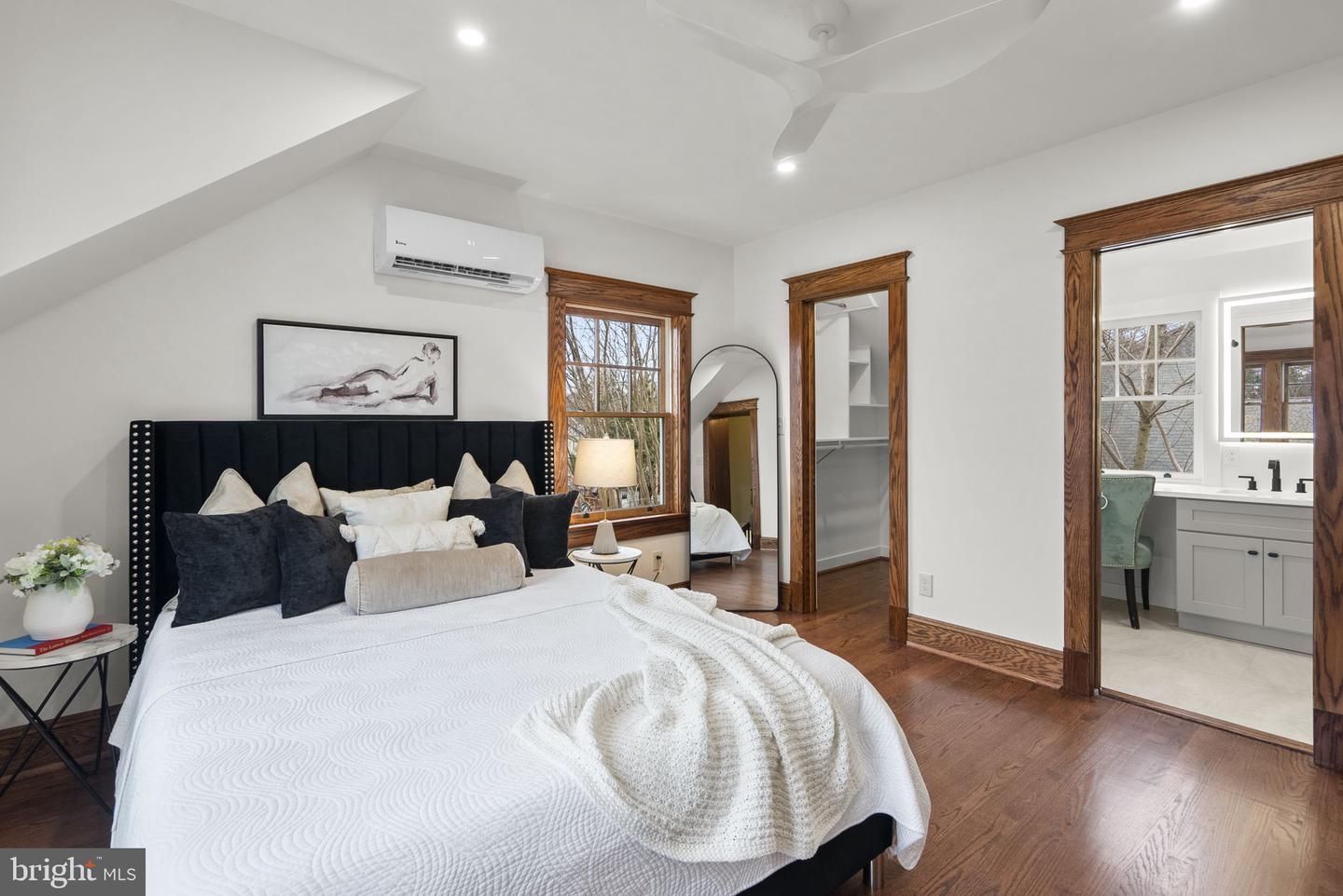 Silver Spring, Maryland, 20910, United States, 4 Bedrooms Bedrooms, ,4 BathroomsBathrooms,Residential,Active,2012220