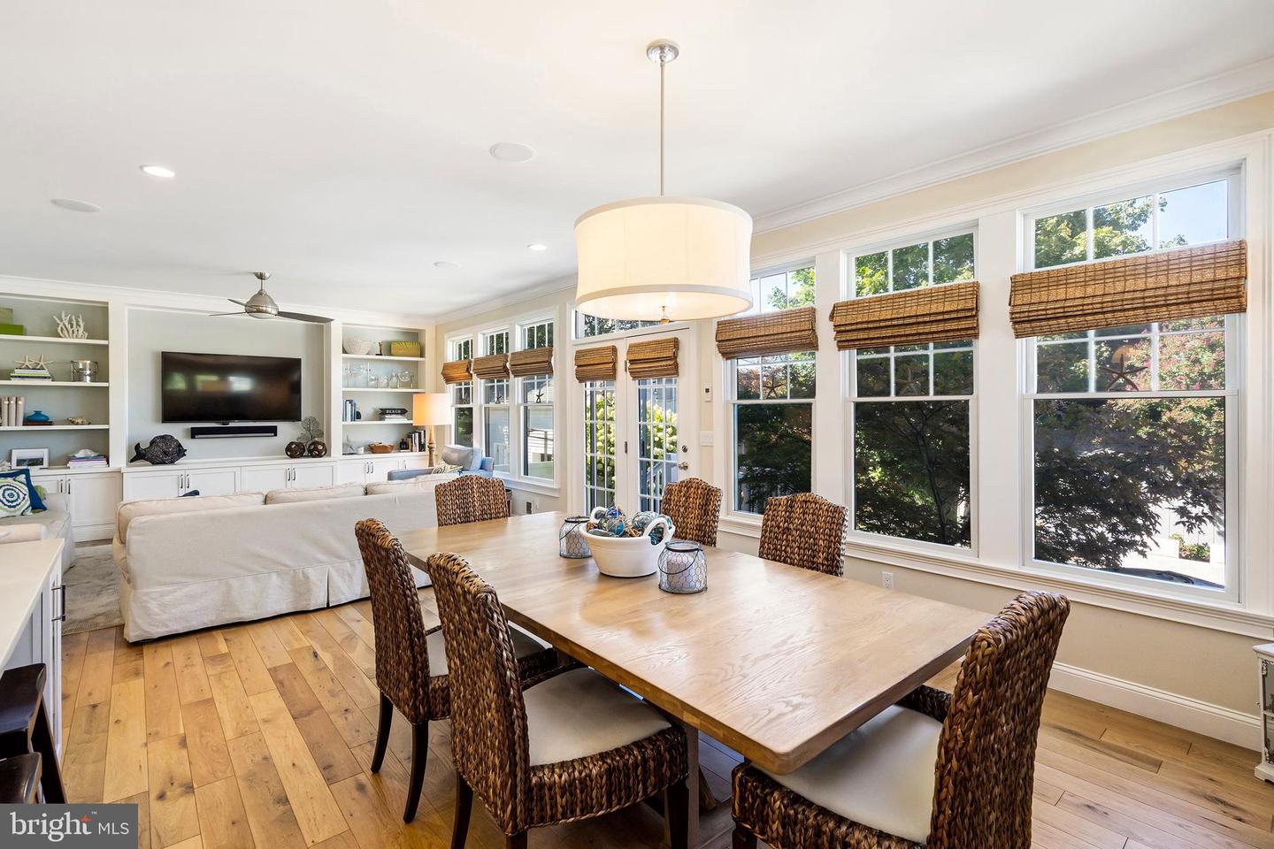 Point Pleasant Beach, New Jersey, 08742, United States, 4 Bedrooms Bedrooms, ,3 BathroomsBathrooms,Residential,Active,1942350