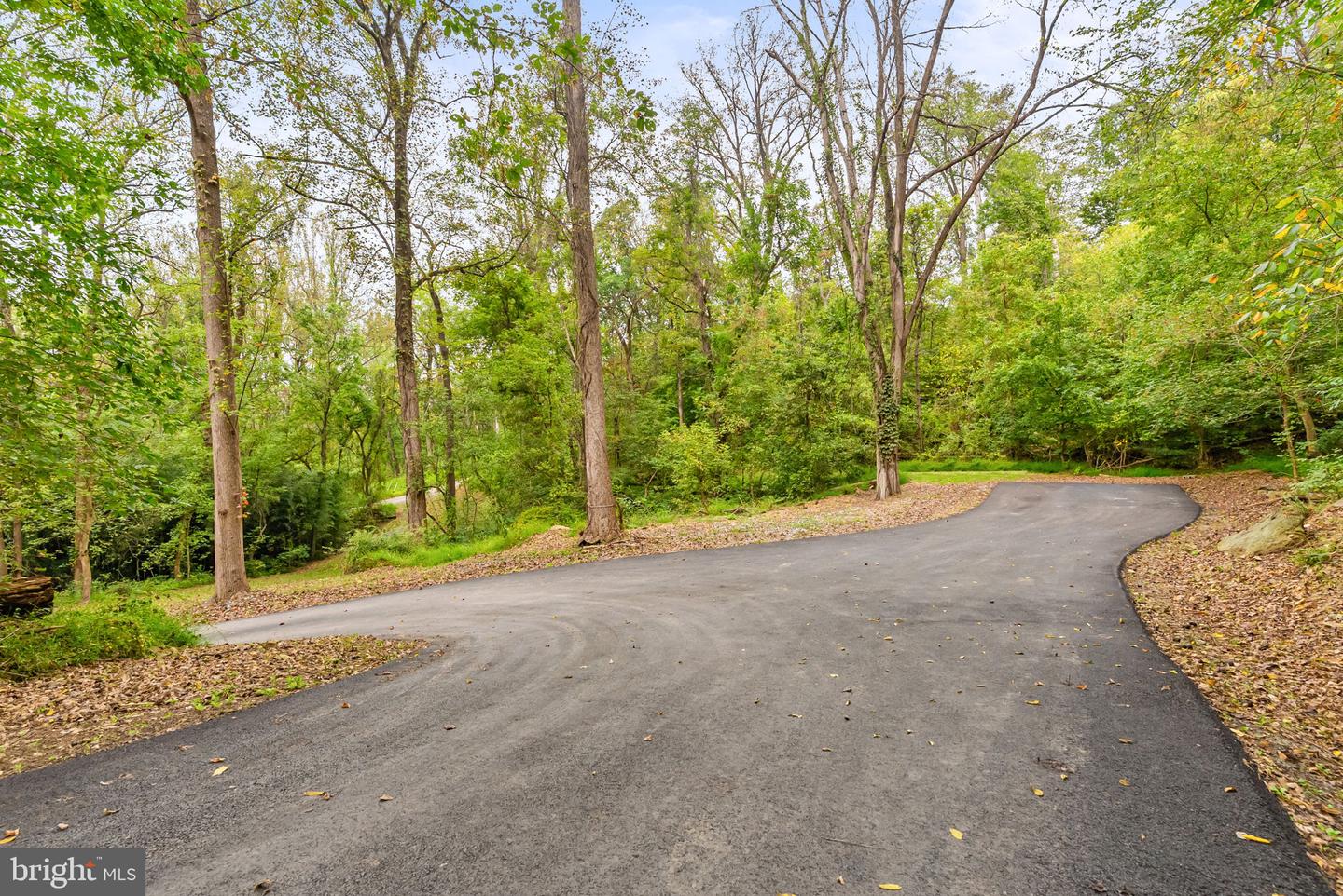 Lovettsville, Virginia, 20180, United States, ,2 BathroomsBathrooms,Residential,Active,1954034