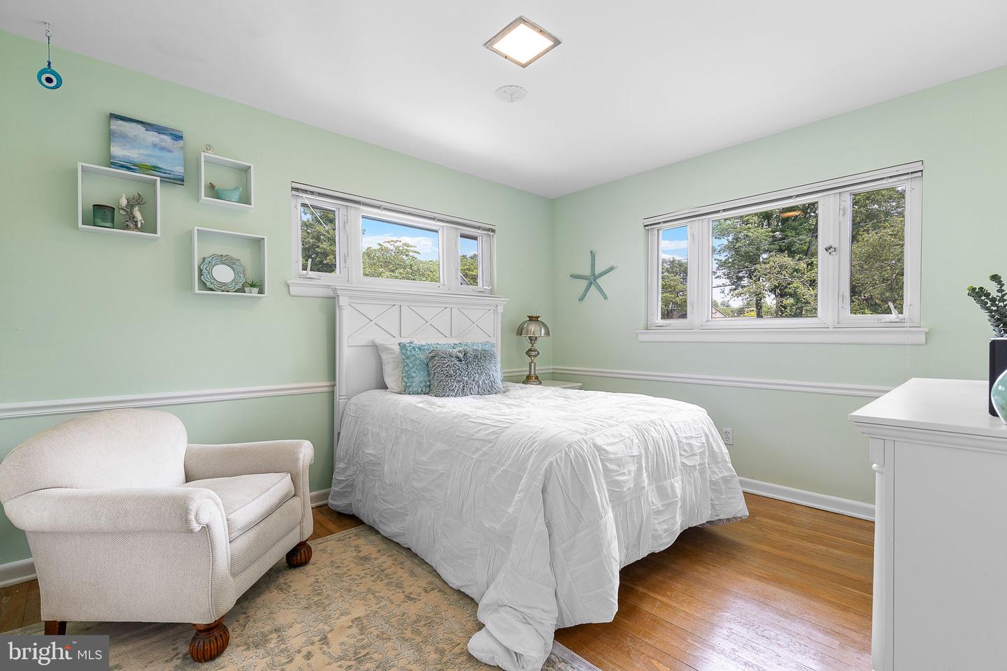 Falls Church, Virginia, 22041, United States, ,3 BathroomsBathrooms,Residential,Active,1843858