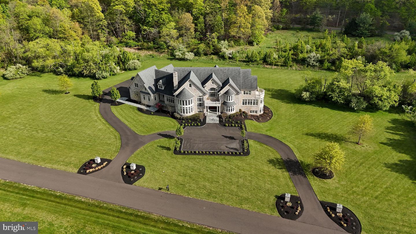 Perched at the pinnacle of an exclusive Upper Makefield Township encla – image 118