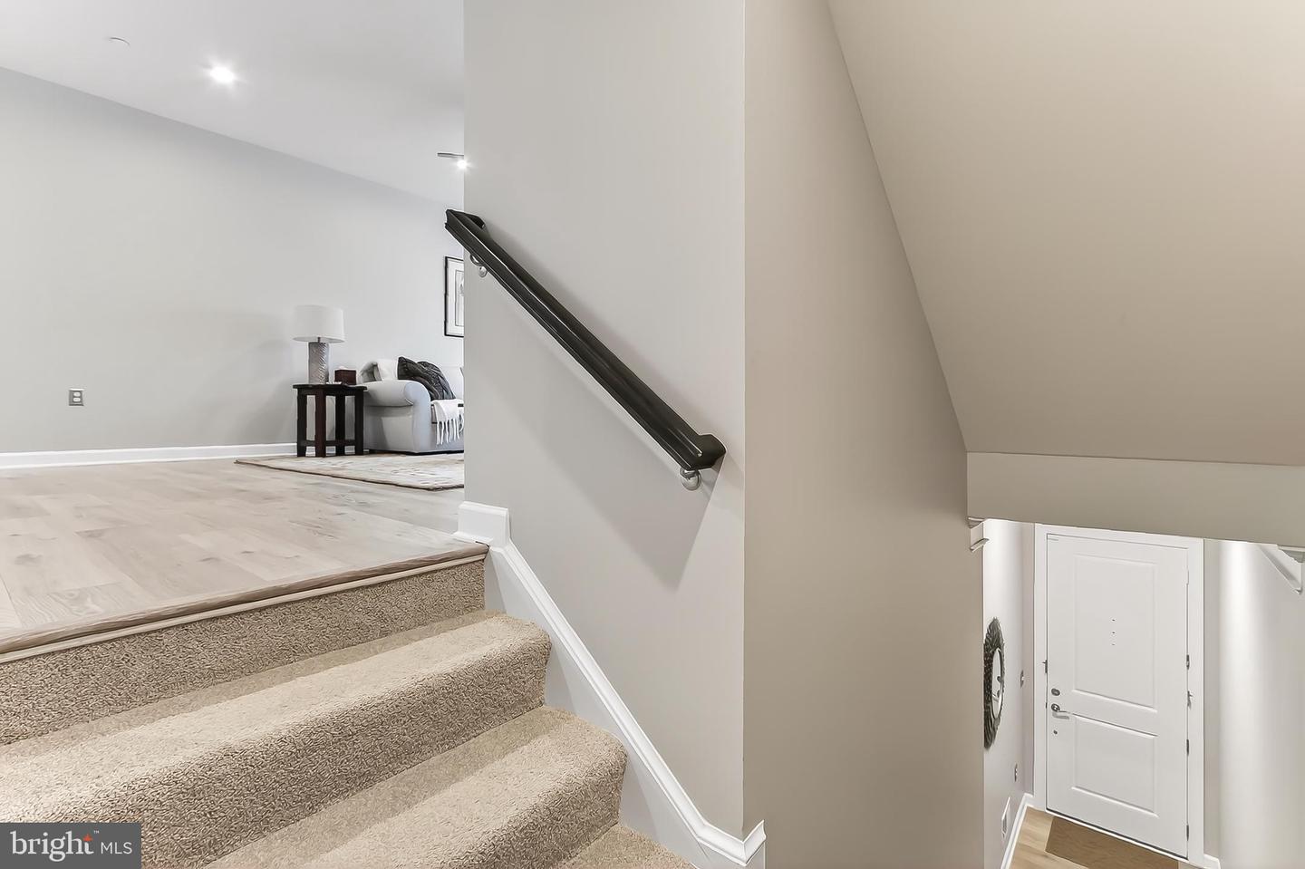 Fairfax, Virginia, 22033, United States, 4 Bedrooms Bedrooms, ,5 BathroomsBathrooms,Residential,Active,1992238