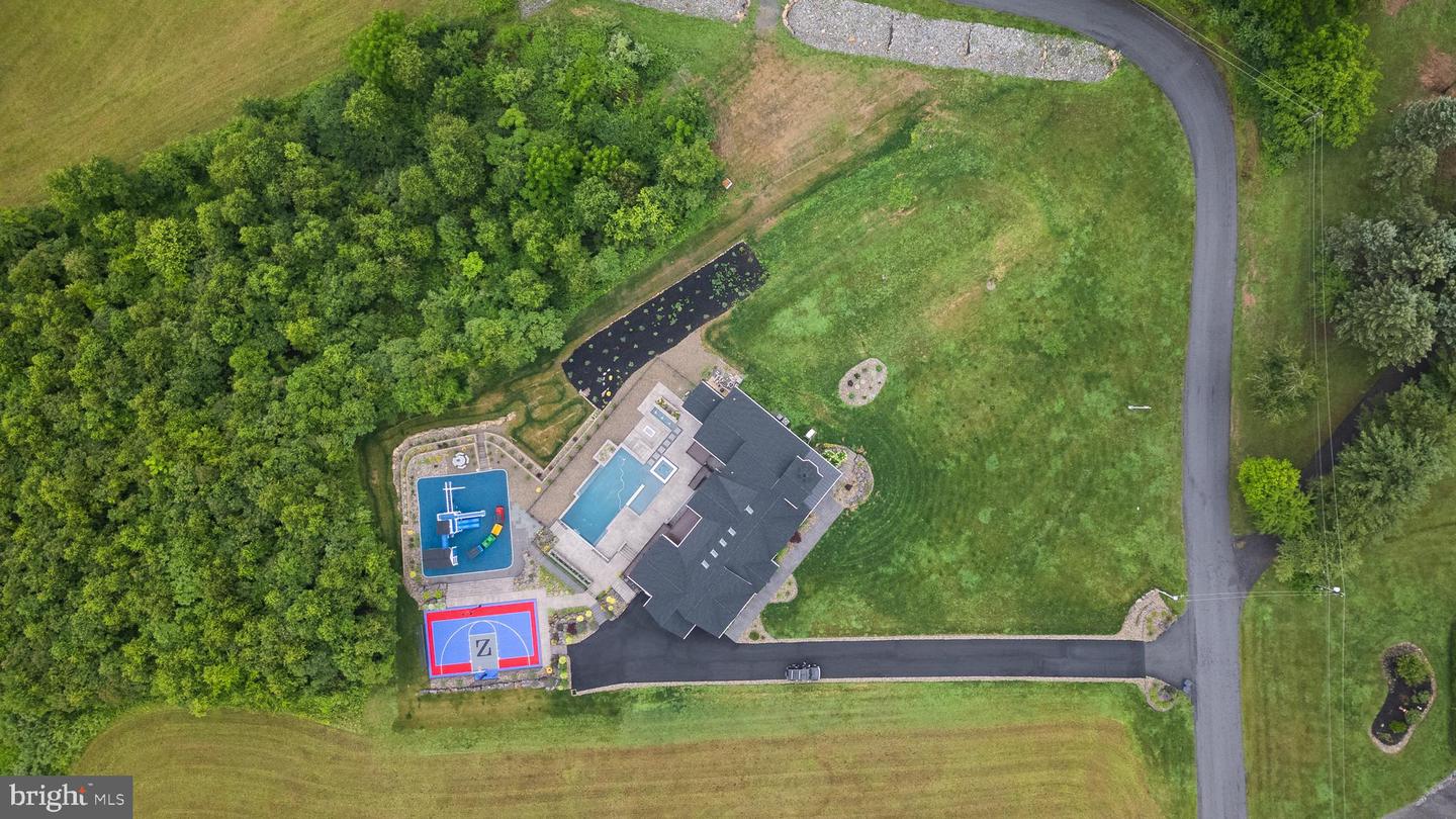 Kutztown, Pennsylvania, 19530, United States, 6 Bedrooms Bedrooms, ,5 BathroomsBathrooms,Residential,Active,1968418