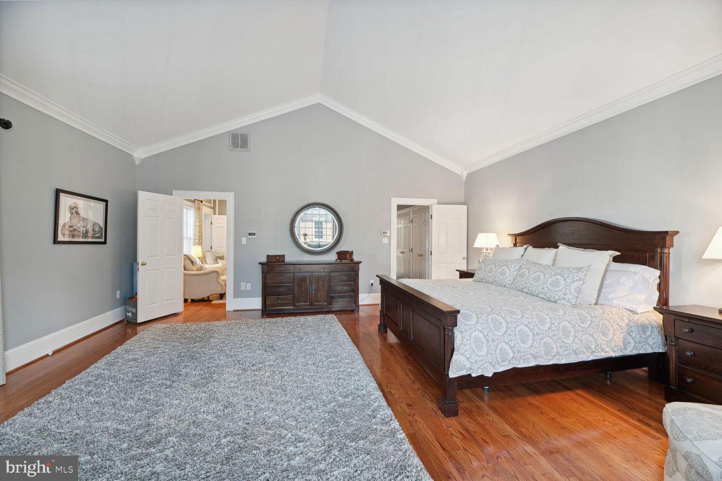 Mclean, Virginia, 22101, United States, 3 Bedrooms Bedrooms, ,6 BathroomsBathrooms,Residential,Contingent,1894225