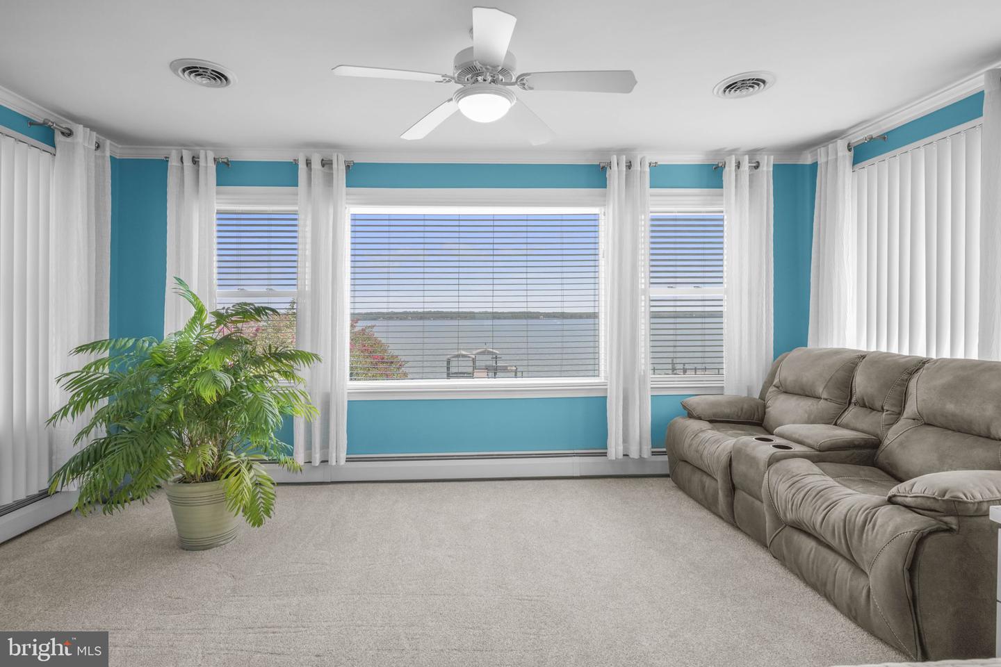 Newburg, Maryland, 20664, United States, 4 Bedrooms Bedrooms, ,3 BathroomsBathrooms,Residential,Active,1929801