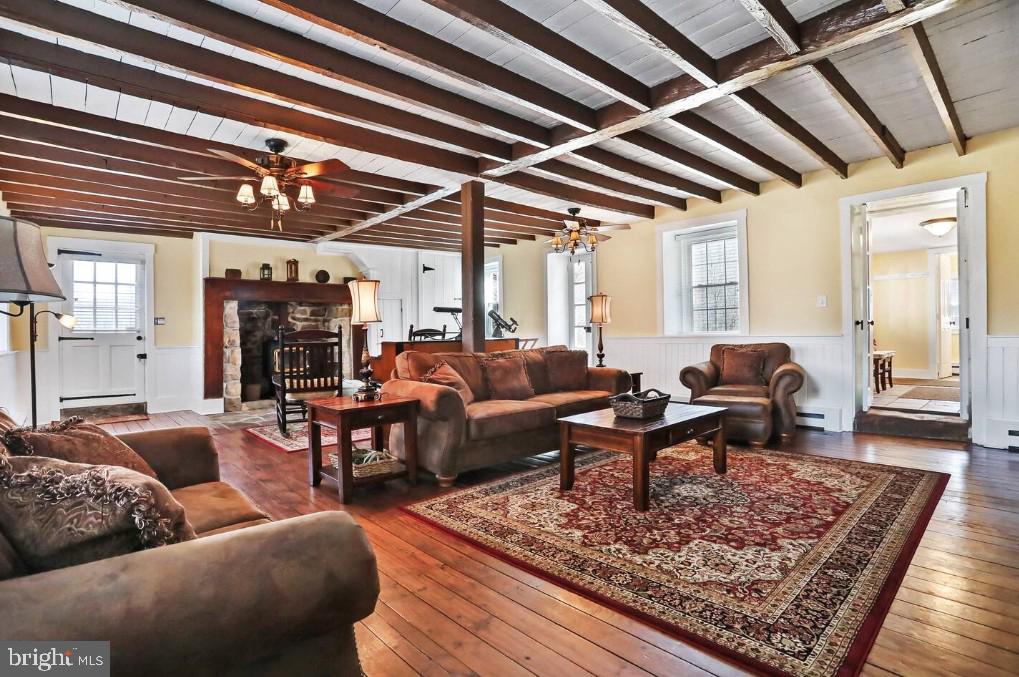 Fort Loudon, Pennsylvania, 17224, United States, 6 Bedrooms Bedrooms, ,7 BathroomsBathrooms,Residential,Pending,2006959