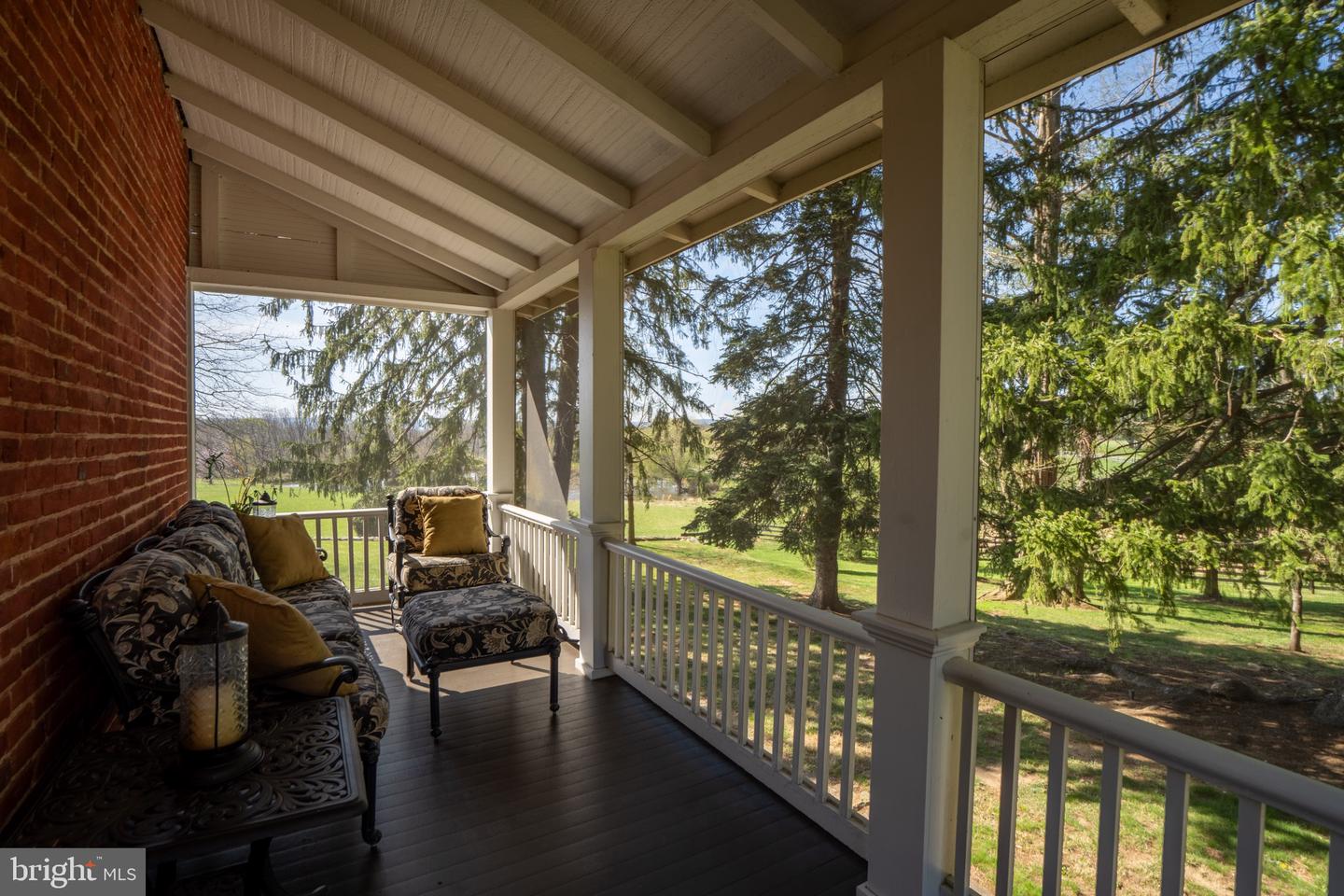 Waterford, Virginia, 20197, United States, 4 Bedrooms Bedrooms, ,5 BathroomsBathrooms,Residential,Active,1771409