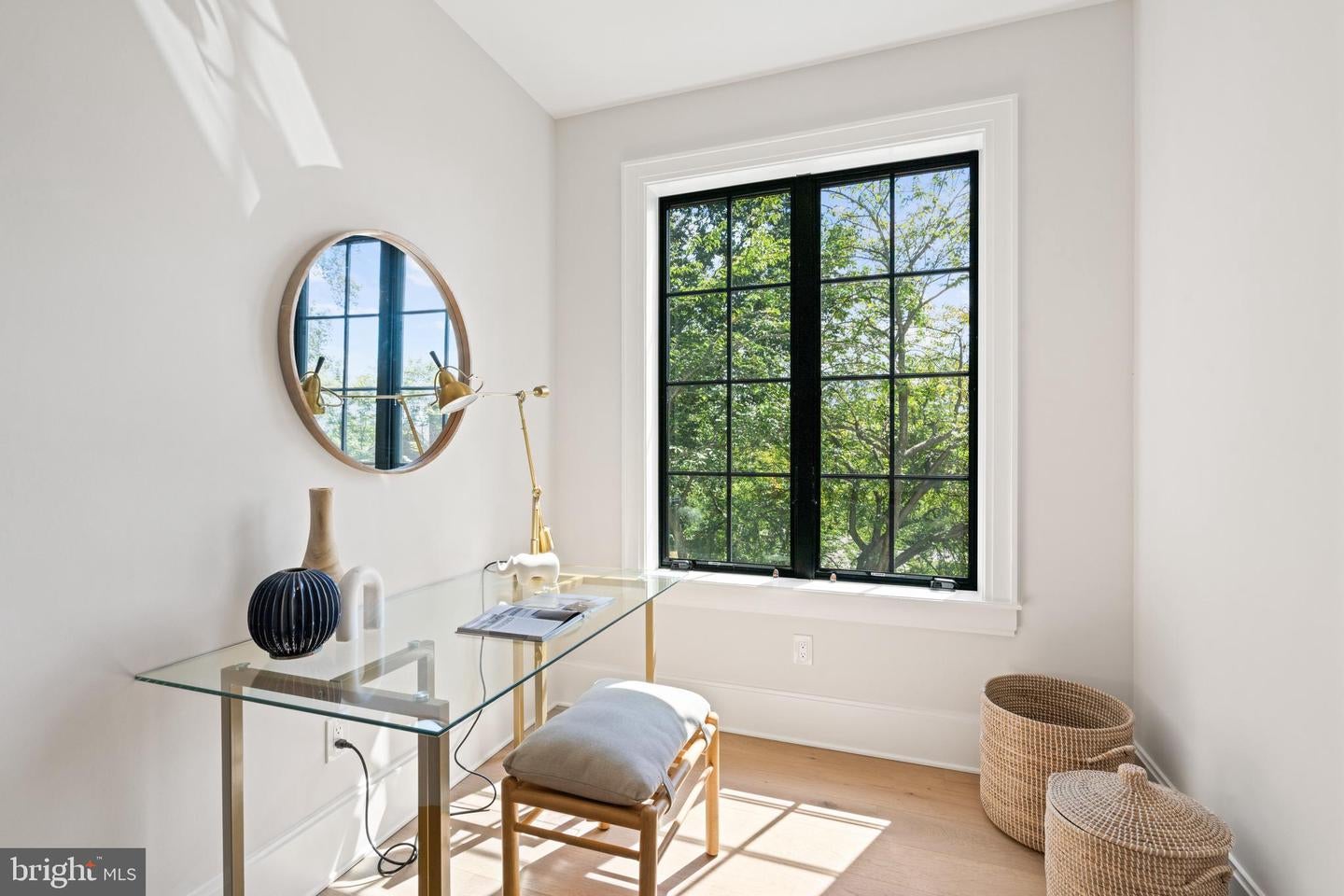 Washington, District Of Columbia, 20016, United States, 6 Bedrooms Bedrooms, ,8 BathroomsBathrooms,Residential,Active,1934802