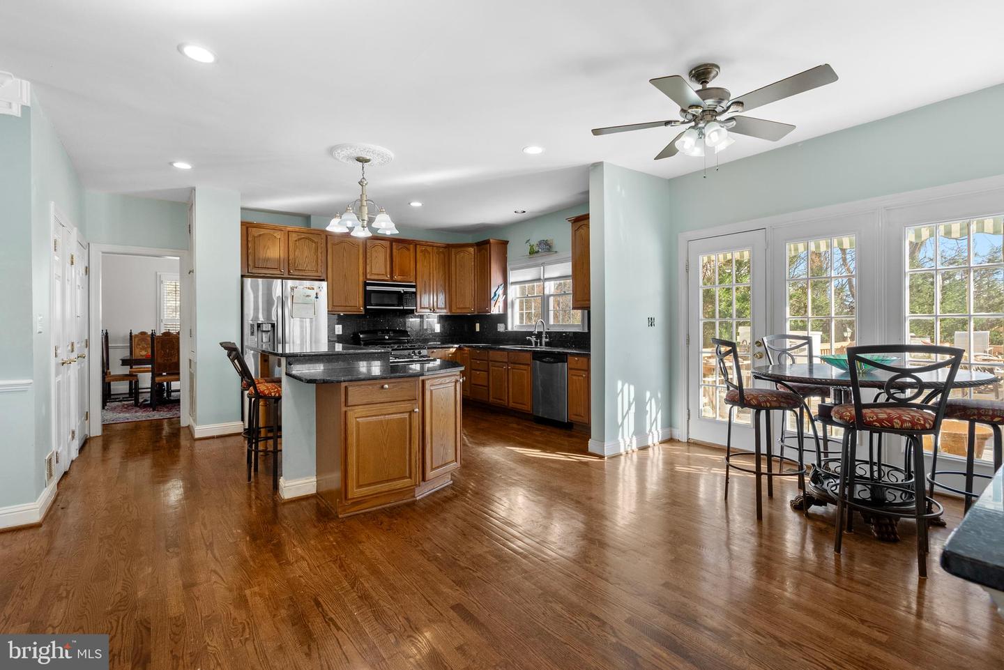 Gaithersburg, Maryland, 20879, United States, 5 Bedrooms Bedrooms, ,5 BathroomsBathrooms,Residential,Active,1999190