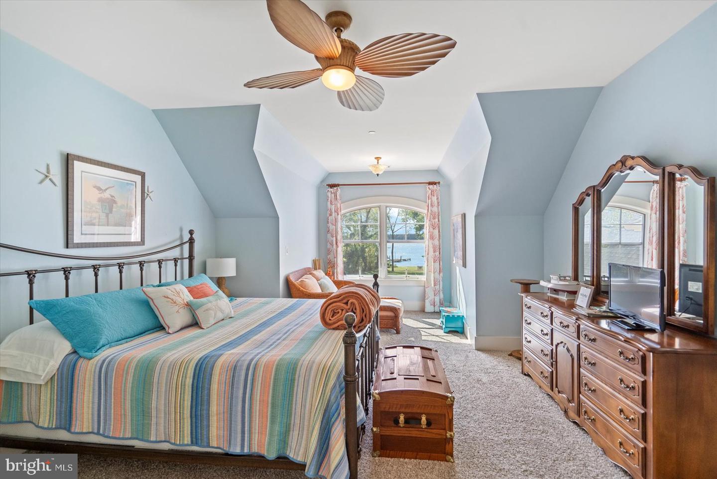 Middle River, Maryland, 21220, United States, 7 Bedrooms Bedrooms, ,7 BathroomsBathrooms,Residential,Active,1969646