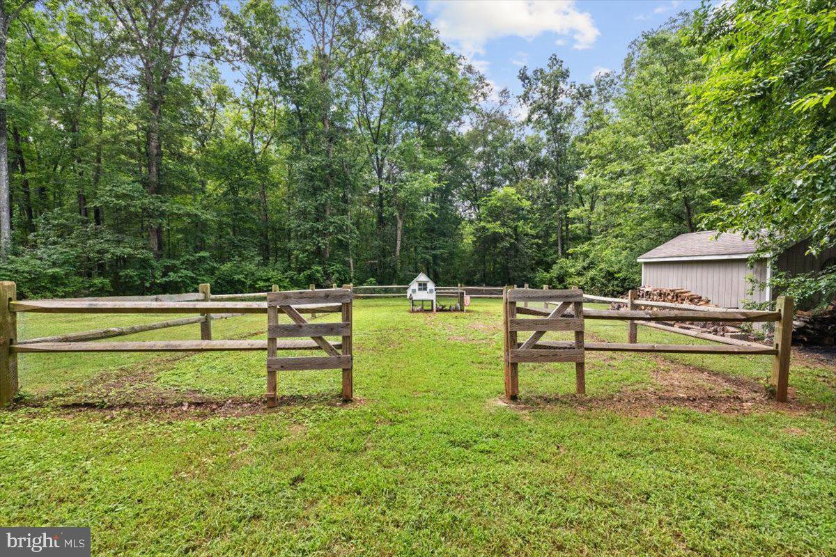 Nokesville, Virginia, 20181, United States, 4 Bedrooms Bedrooms, ,4 BathroomsBathrooms,Residential,Active,1909876